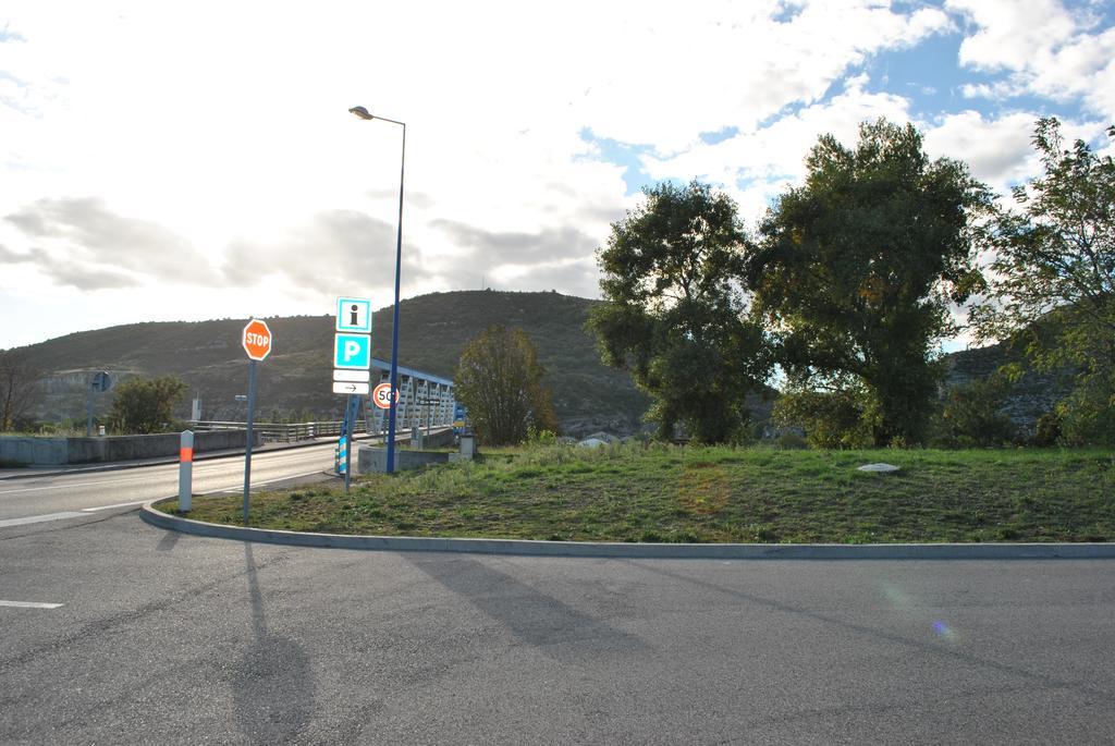 Ibis Budget Loriol Hotel